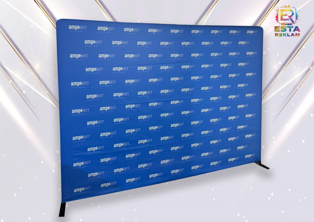 Kumaş Boru Pano Nedir? Kırışmaz Kumaş ve Transfer Baskı Avantajları 1 300x400 cm Boru Pano